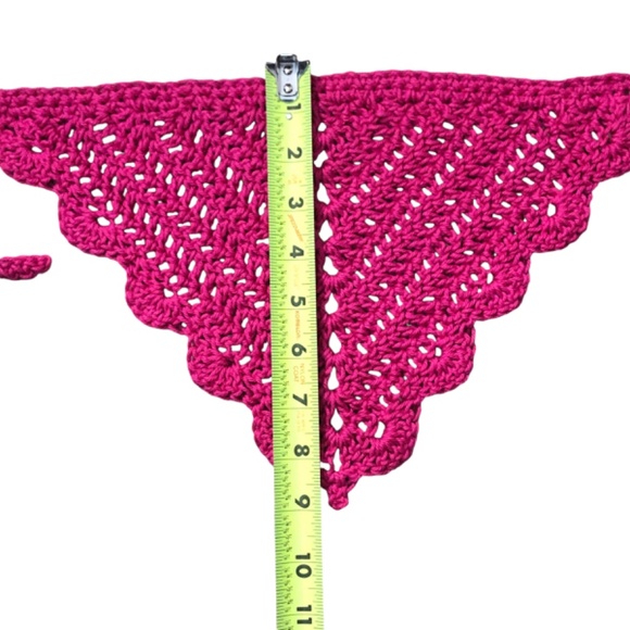 Handmade Crochet Scalloped Edge Open Weave Pink Bandana - Picture 5 of 15